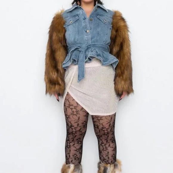 PLUS AZALEA WANG PORTUGAL DENIM FAUX FUR ARM JACKET - Picture 7 of 8